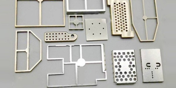 如果自己設(shè)計五金屏蔽罩圖紙給廠家生產(chǎn)，有哪些地方是需要注意的？