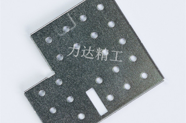 沖壓件不銹鋼屏蔽罩,沖壓件廠家,屏蔽罩模具